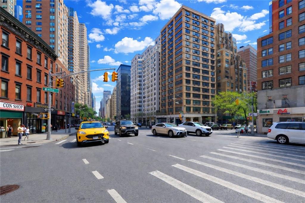 301 East 45th Street Midtown East New York NY 10017