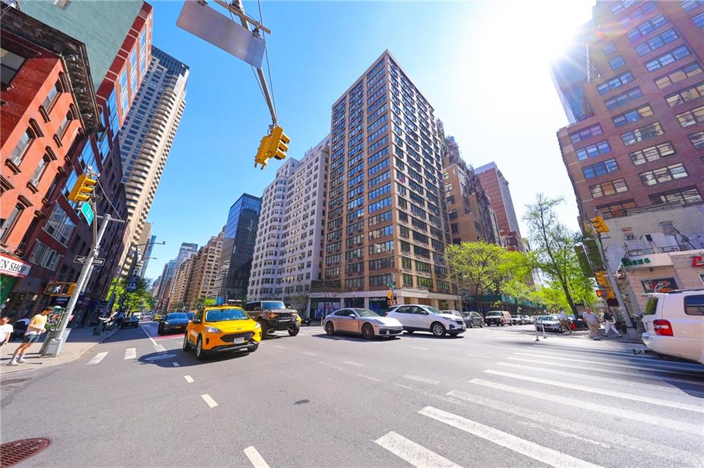 301 East 45th Street Midtown East New York NY 10017