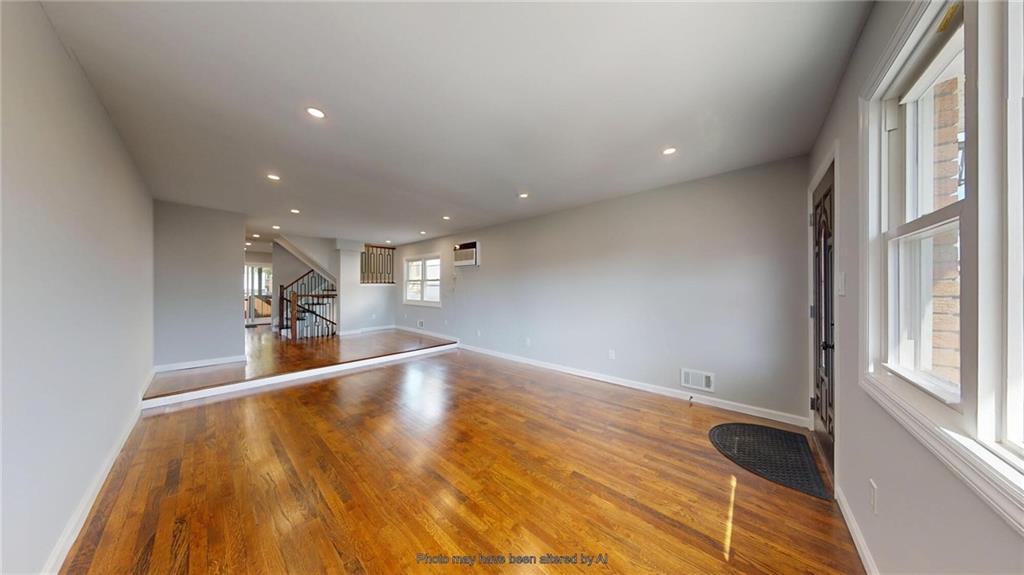 8 Thayer Place Bay Terrace Staten Island NY 10306