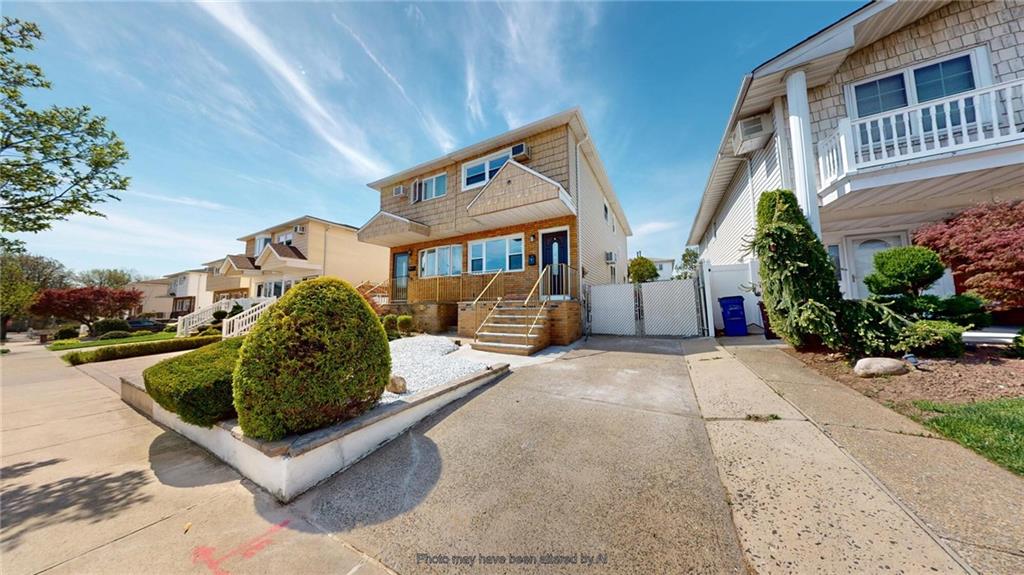 8 Thayer Place Bay Terrace Staten Island NY 10306