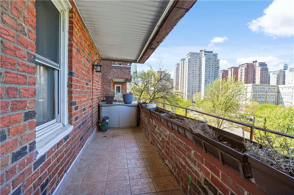 2727 Ocean Parkway Brighton Beach Brooklyn NY 11235