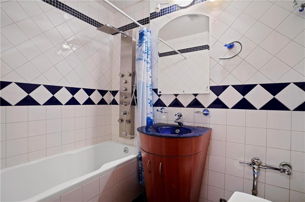 2727 Ocean Parkway Brighton Beach Brooklyn NY 11235