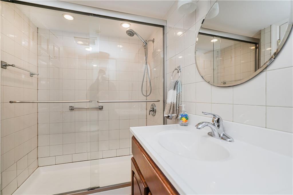 8686 Bay 16th Street Bath Beach Brooklyn NY 11214