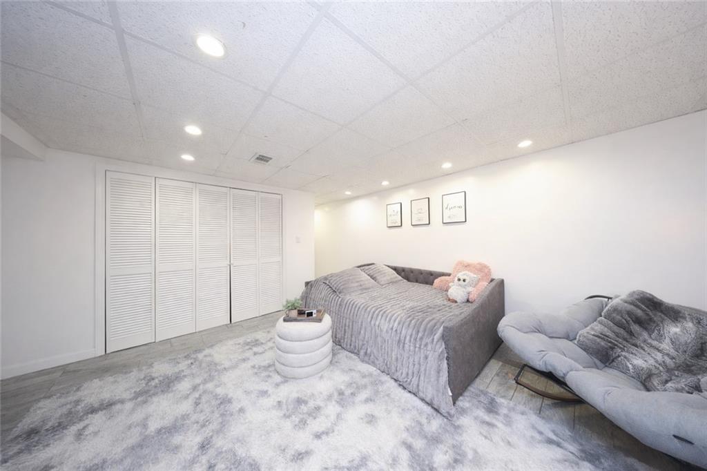 25 Poets Circle Huguenot Staten Island NY 10312