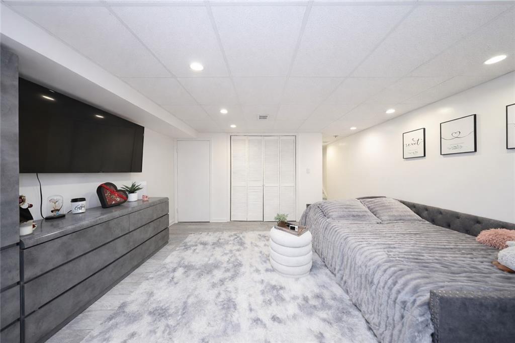 25 Poets Circle Huguenot Staten Island NY 10312