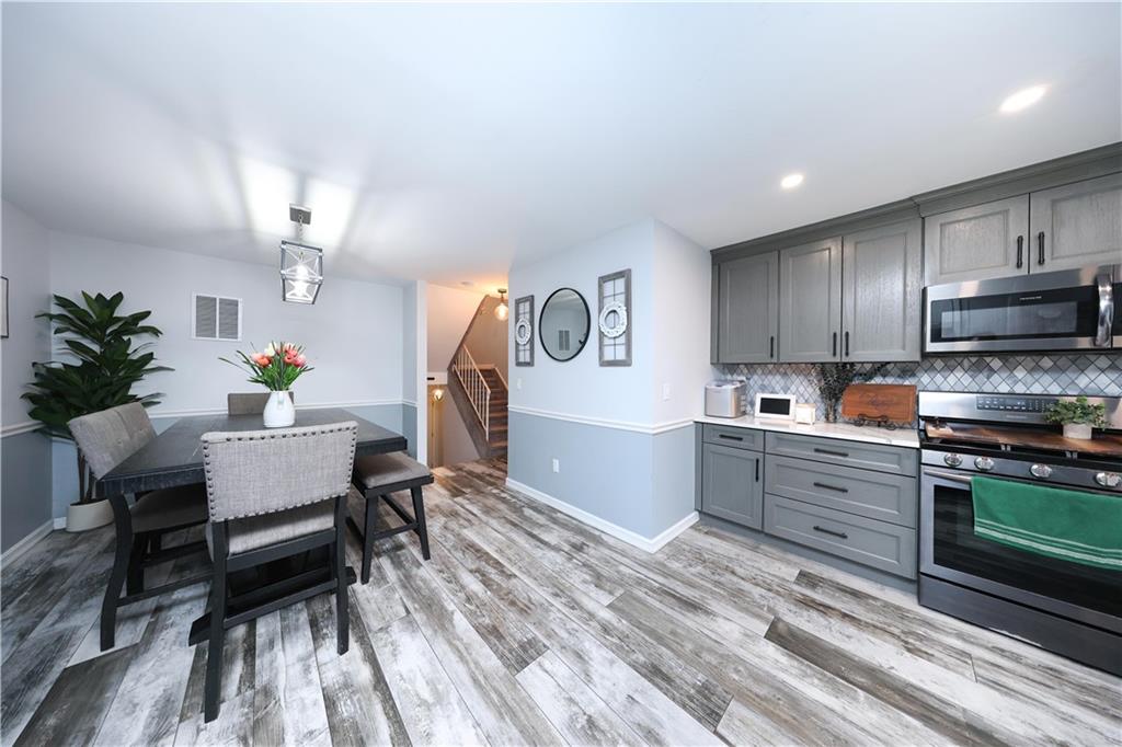 25 Poets Circle Huguenot Staten Island NY 10312