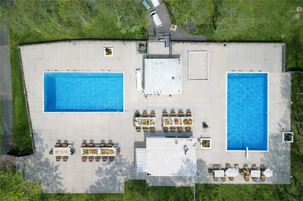 25 Poets Circle Huguenot Staten Island NY 10312