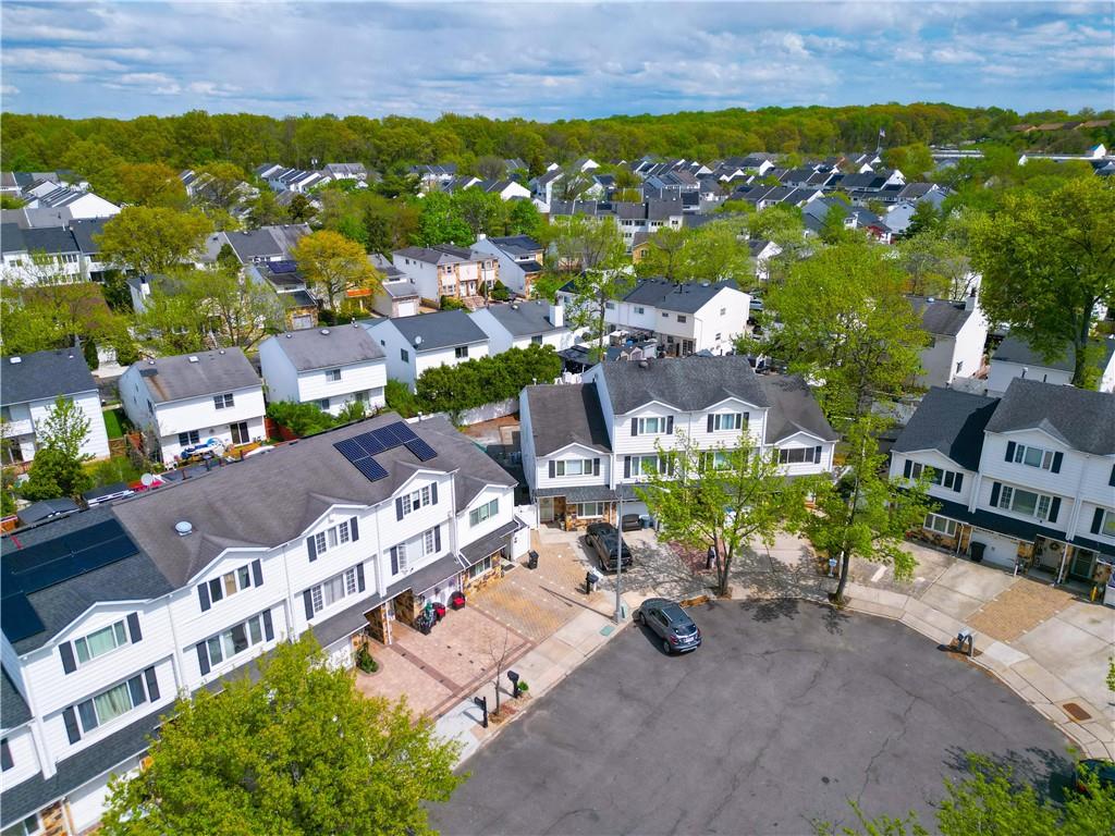 25 Poets Circle Huguenot Staten Island NY 10312