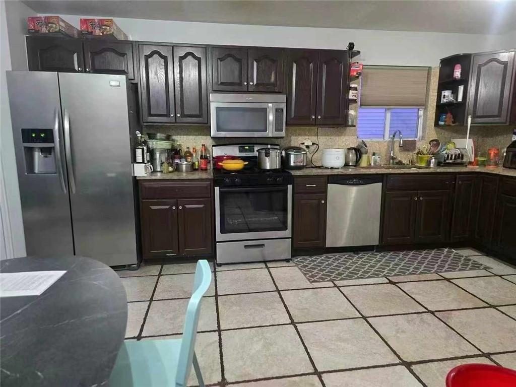 21 Bentley Lane Tottenville Staten Island NY 10307