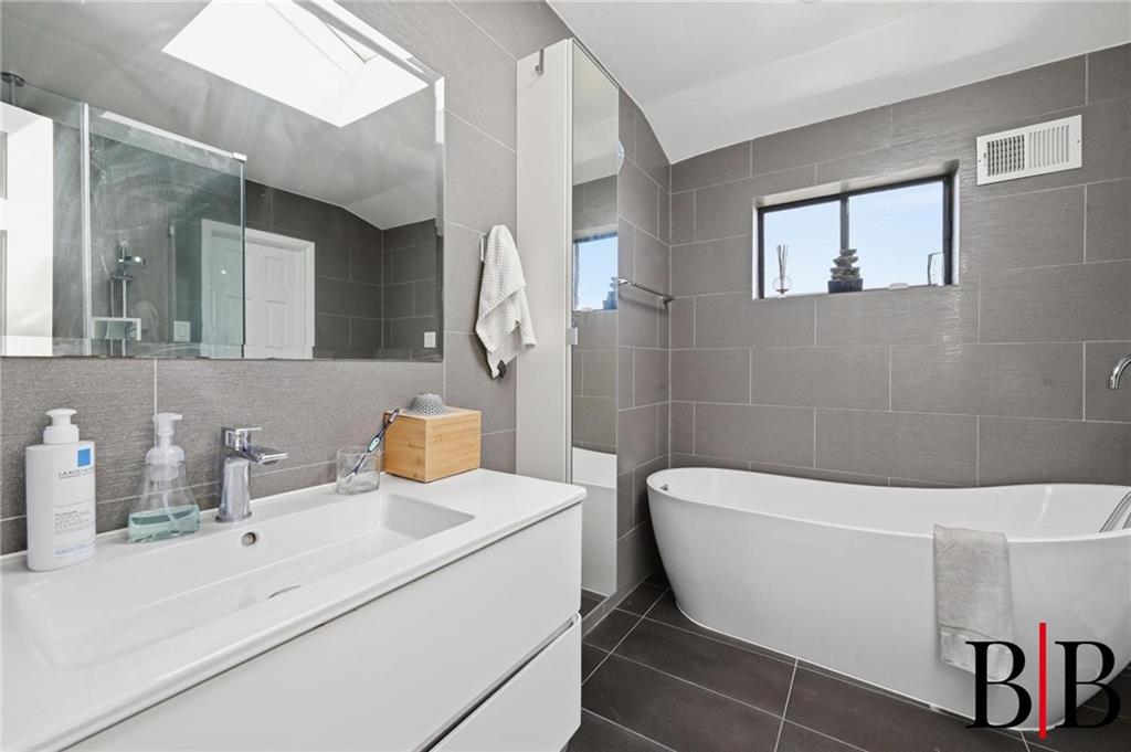 7131 Perri Lane Bergen Beach Brooklyn NY 11234