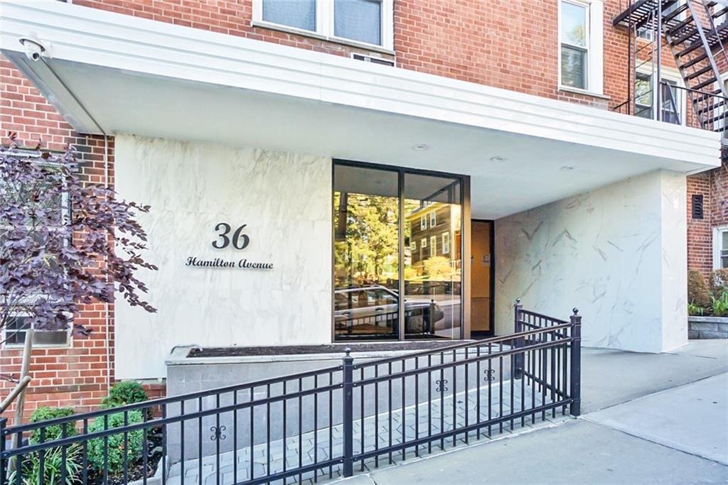 36 Hamilton Avenue St. George Staten Island NY 10301