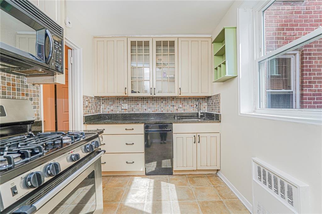 36 Hamilton Avenue St. George Staten Island NY 10301