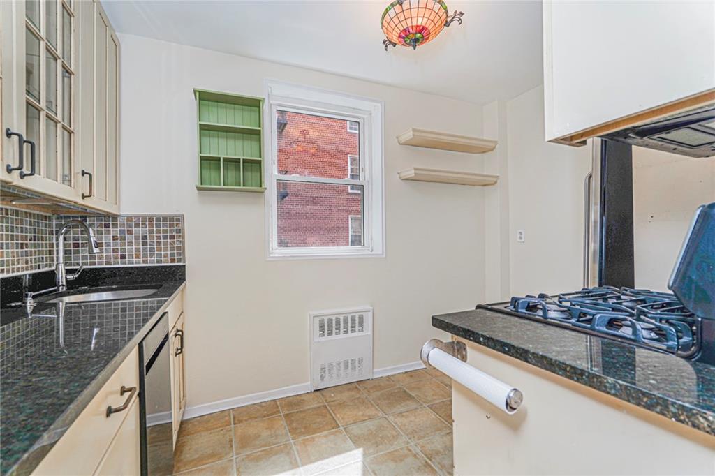 36 Hamilton Avenue St. George Staten Island NY 10301