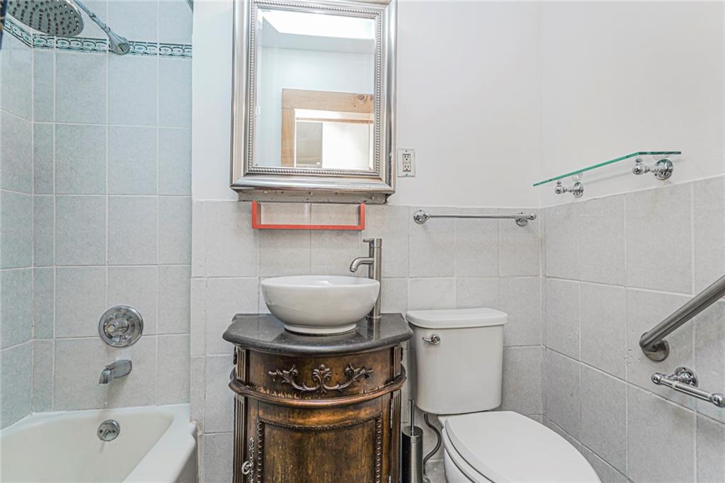 36 Hamilton Avenue St. George Staten Island NY 10301