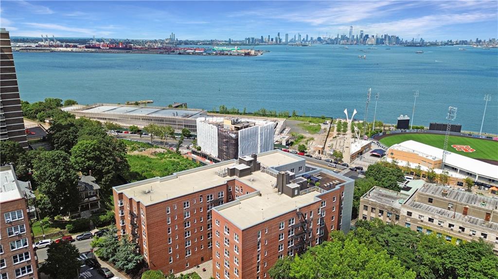 36 Hamilton Avenue St. George Staten Island NY 10301