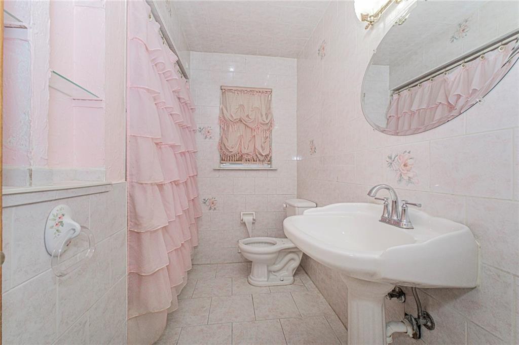 274 Evergreen Avenue Dongan Hills Staten Island NY 10305