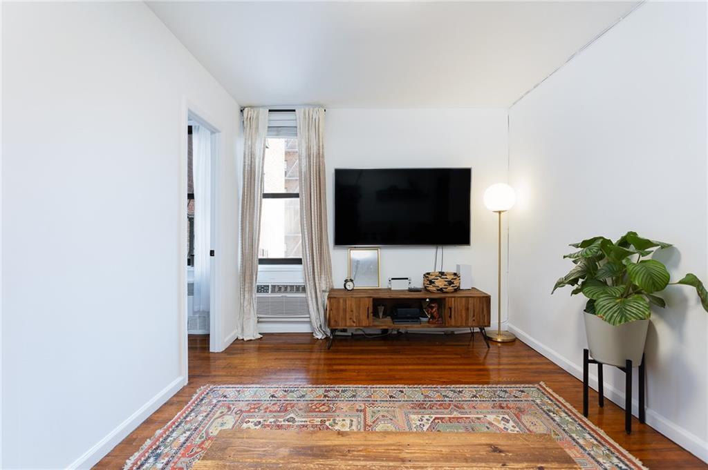 515 East 7th Street Kensington Brooklyn NY 11218