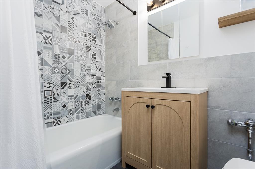 515 East 7th Street Kensington Brooklyn NY 11218