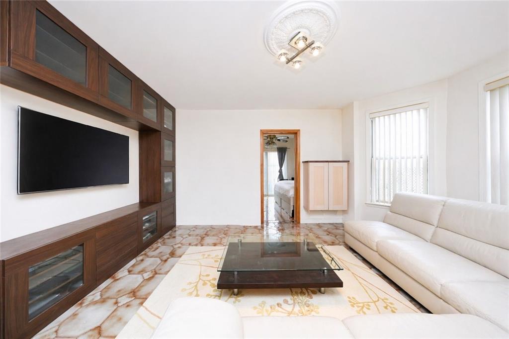 189 Bay 10th Street Bensonhurst Brooklyn NY 11228