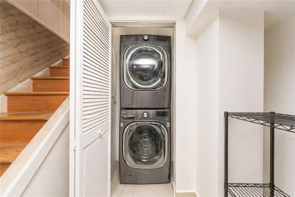 189 Bay 10th Street Bensonhurst Brooklyn NY 11228