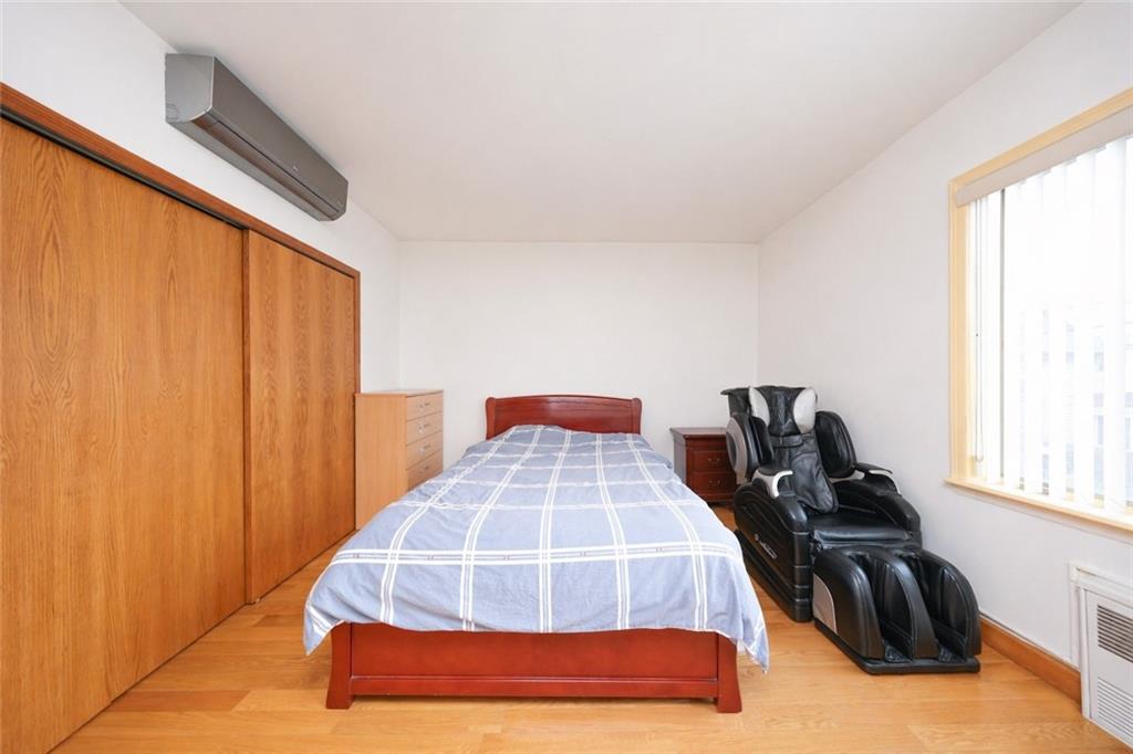 189 Bay 10th Street Bensonhurst Brooklyn NY 11228