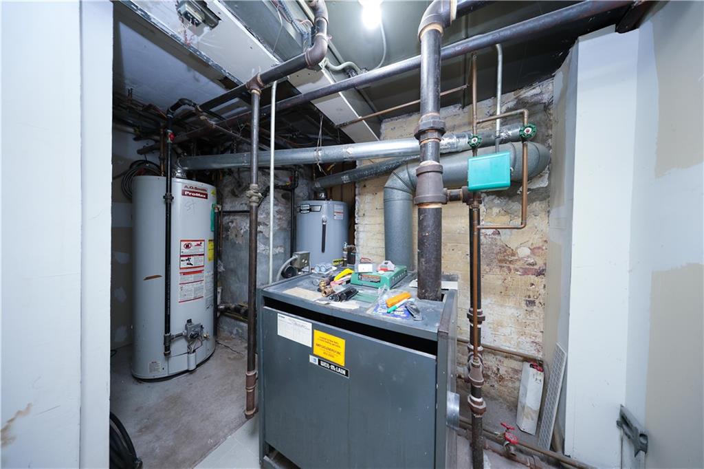 189 Bay 10th Street Bensonhurst Brooklyn NY 11228