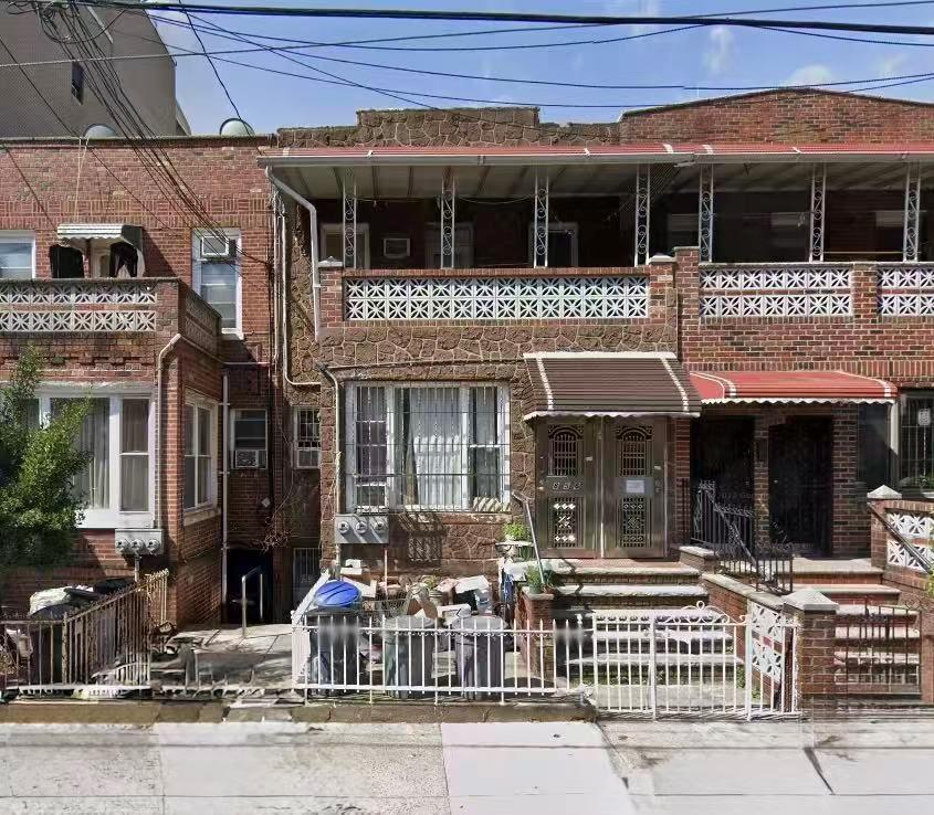 856 58th Street Sunset Park Brooklyn NY 11220