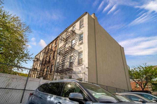 34 Garnet Street Carroll Gardens Brooklyn NY 11231