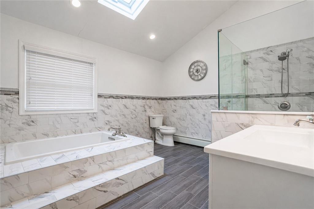 305 Woodvale Avenue Prince's Bay Staten Island NY 10309