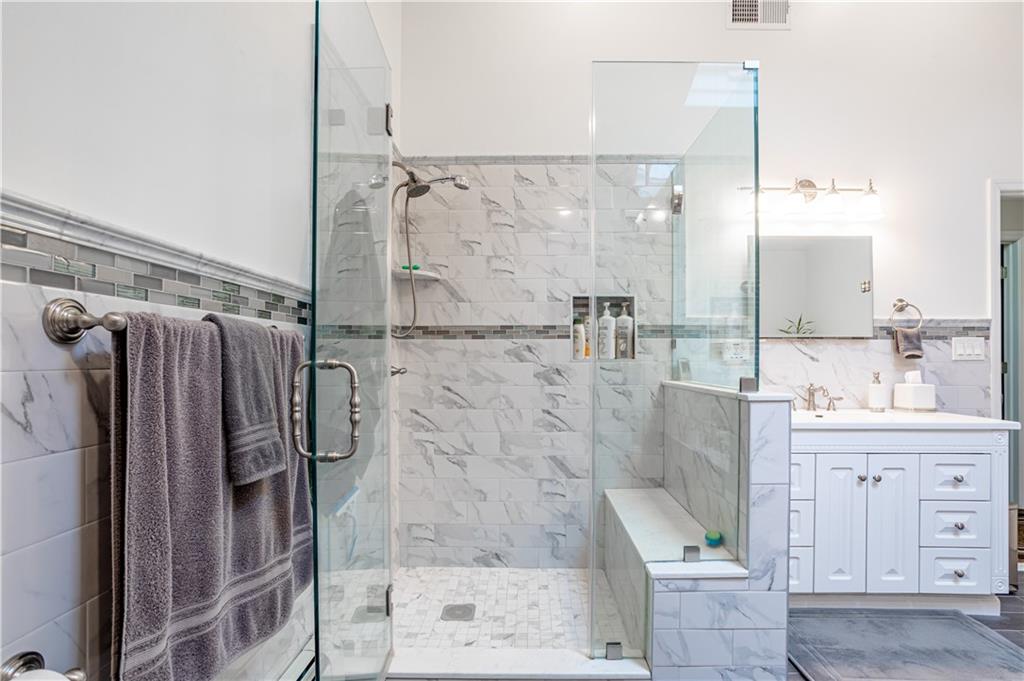 305 Woodvale Avenue Prince's Bay Staten Island NY 10309