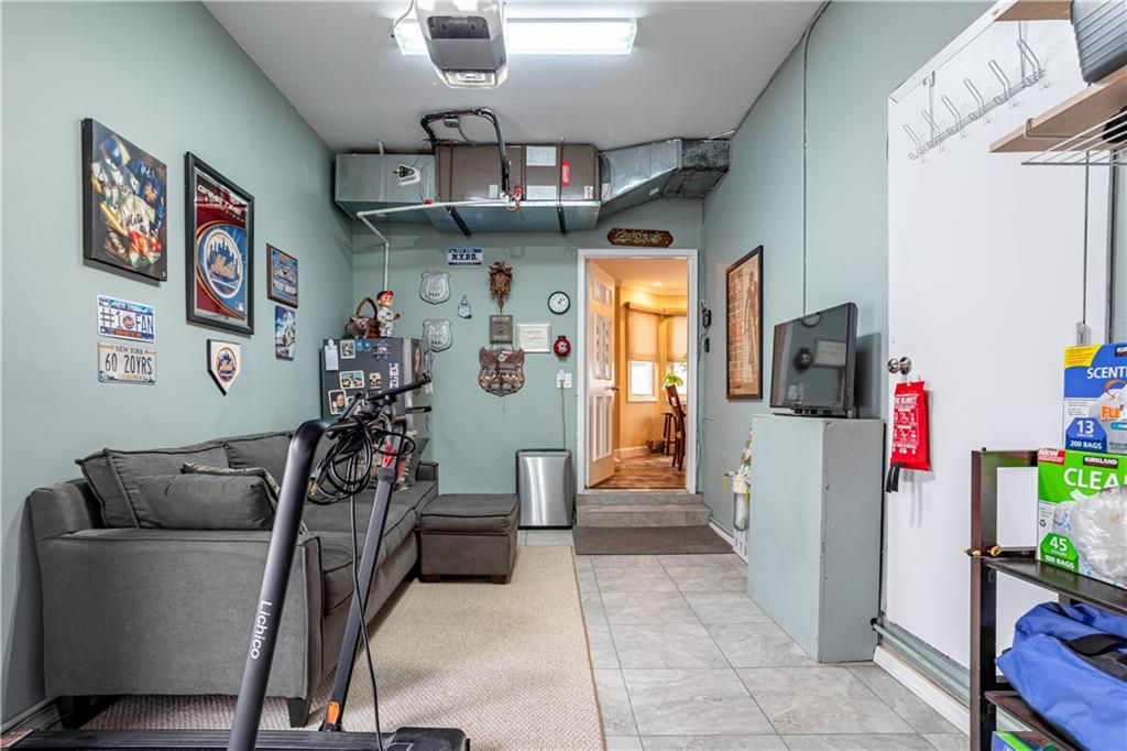 305 Woodvale Avenue Prince's Bay Staten Island NY 10309