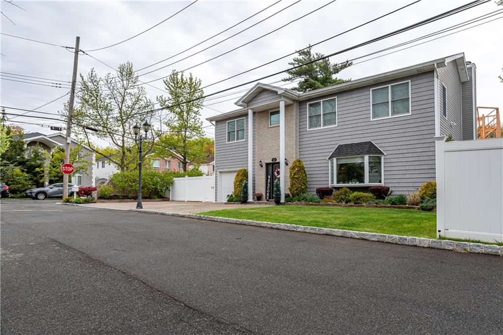 305 Woodvale Avenue Prince's Bay Staten Island NY 10309