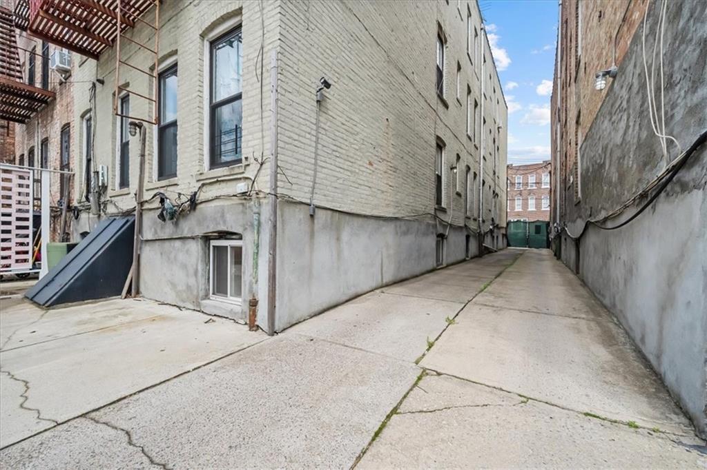 636 East 96th Street Canarsie Brooklyn NY 11236
