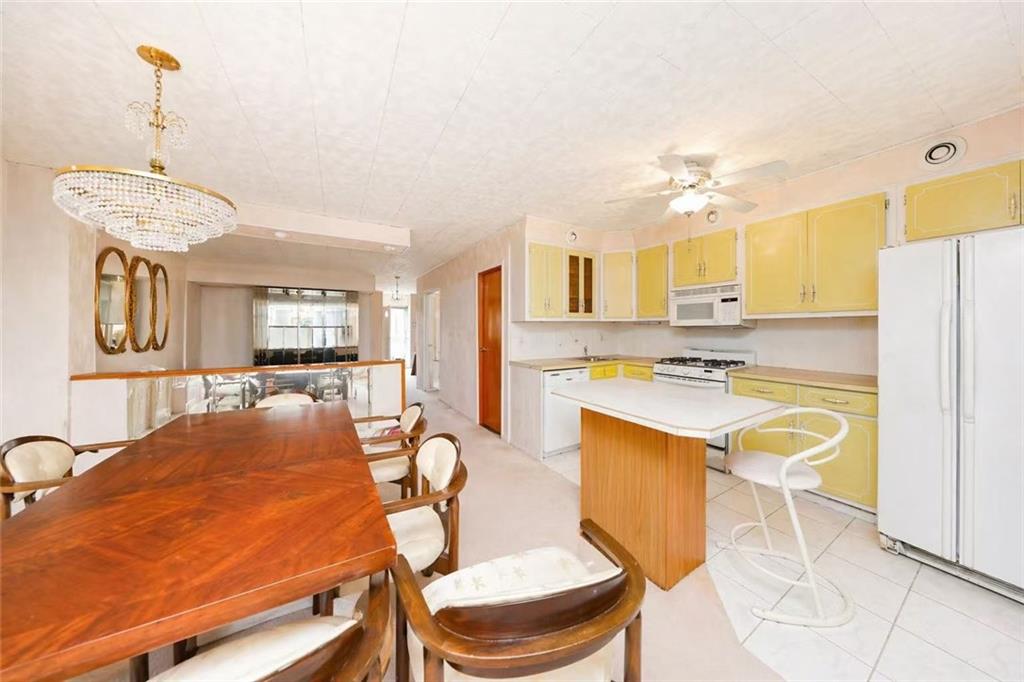 8674 16th Avenue Bensonhurst Brooklyn NY 11214