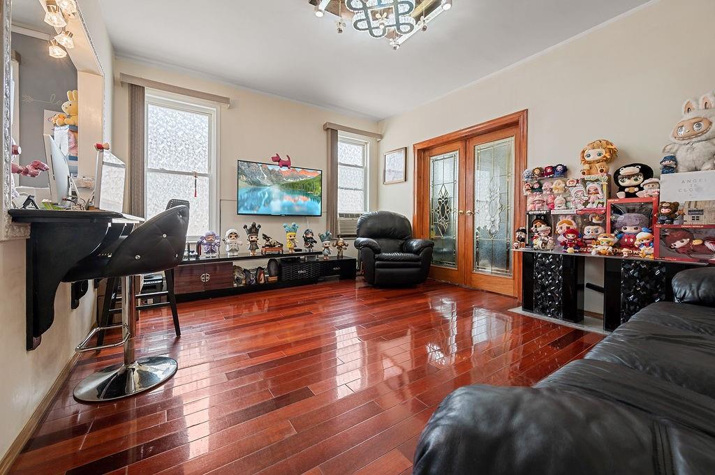 2110 70th Street Bensonhurst Brooklyn NY 11204