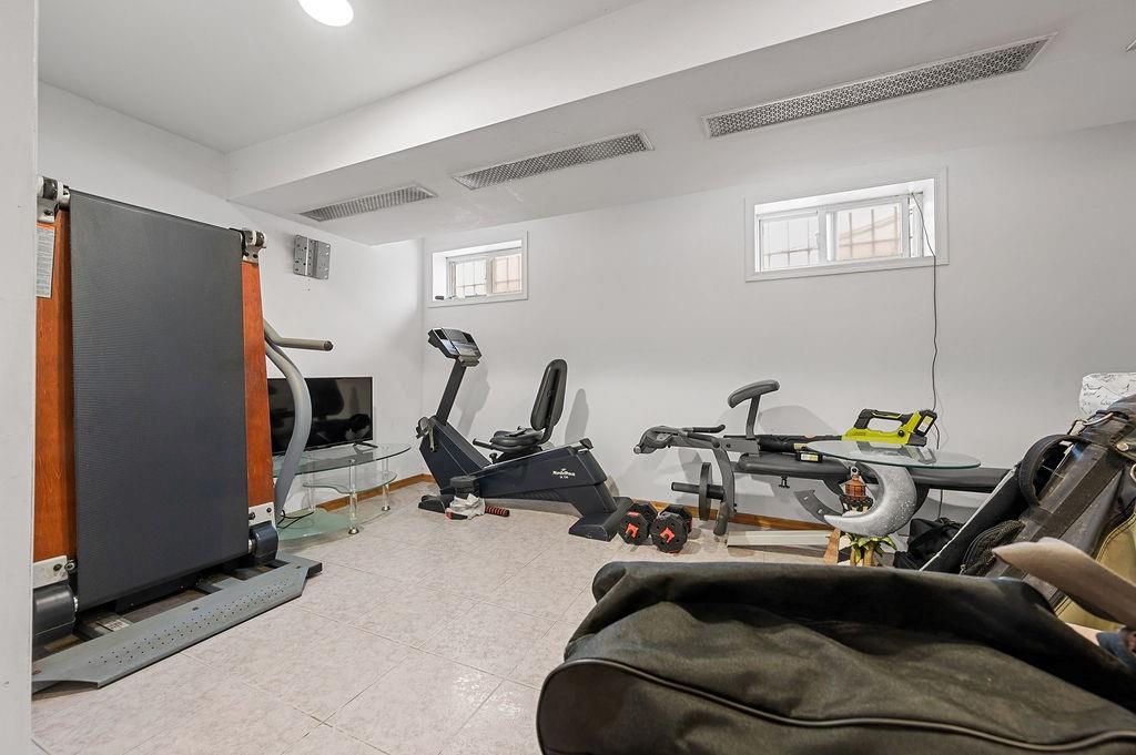 2110 70th Street Bensonhurst Brooklyn NY 11204