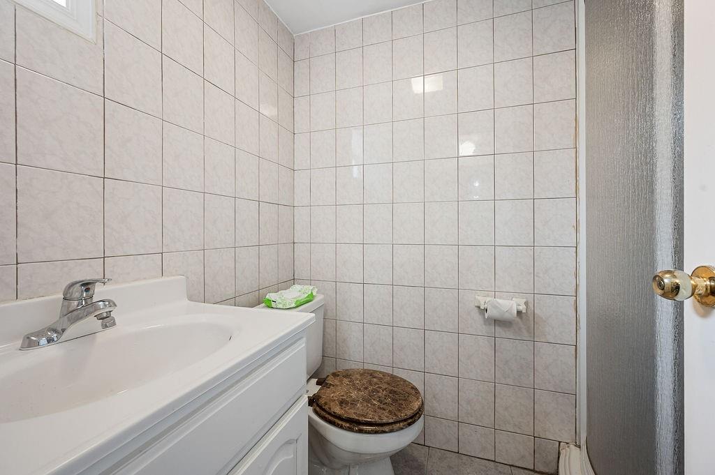 2110 70th Street Bensonhurst Brooklyn NY 11204