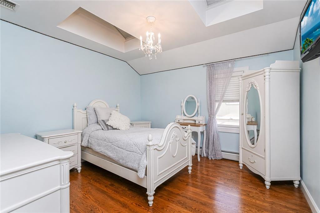 41 St. Edward Lane Prince's Bay New York NY 10309