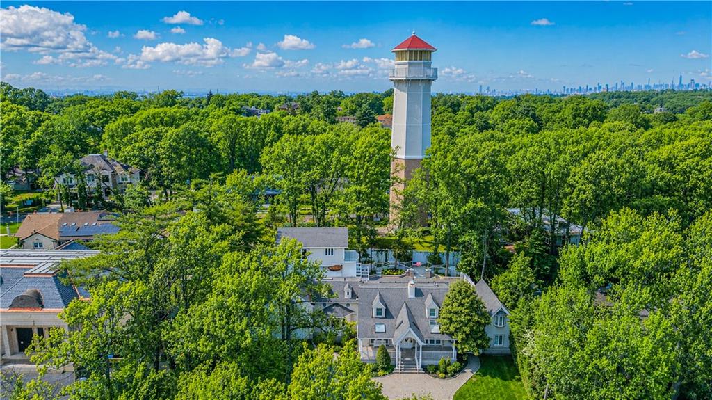 26 High Point Road Todt Hill Staten Island NY 10304