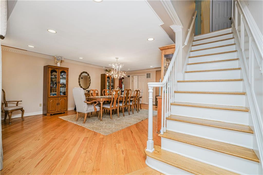 26 High Point Road Todt Hill Staten Island NY 10304