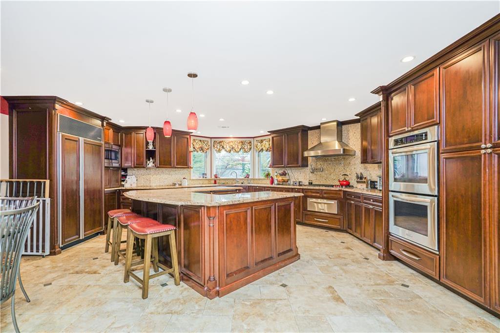 26 High Point Road Todt Hill Staten Island NY 10304