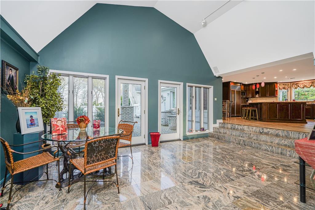 26 High Point Road Todt Hill Staten Island NY 10304