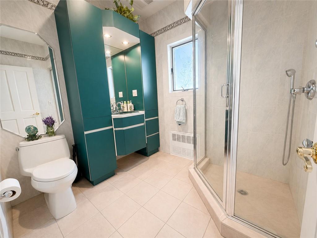 26 High Point Road Todt Hill Staten Island NY 10304