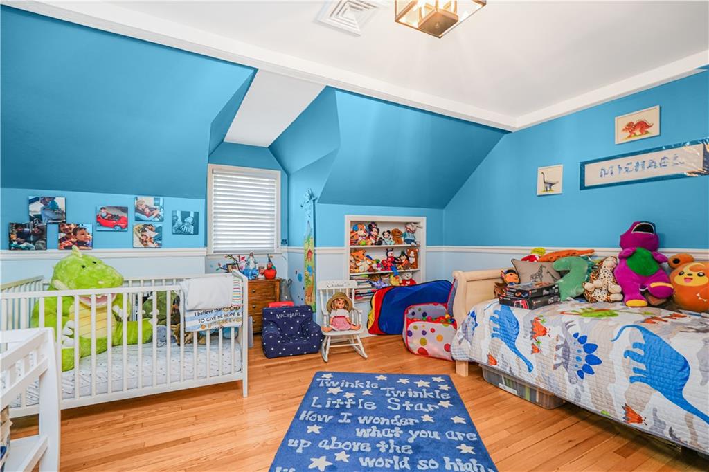 26 High Point Road Todt Hill Staten Island NY 10304