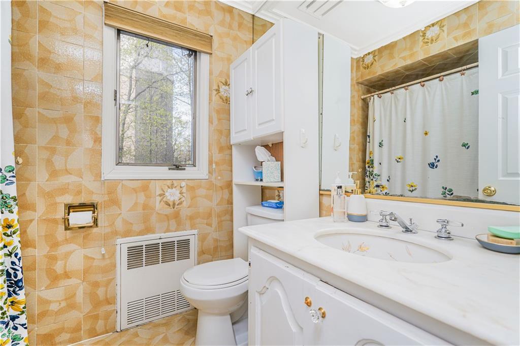 26 High Point Road Todt Hill Staten Island NY 10304