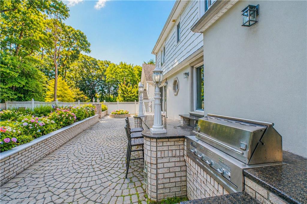 26 High Point Road Todt Hill Staten Island NY 10304