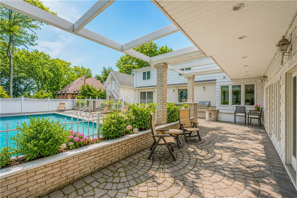 26 High Point Road Todt Hill Staten Island NY 10304