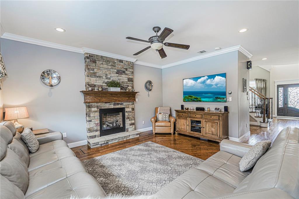 86 West Castor Place Huguenot Staten Island NY 10312