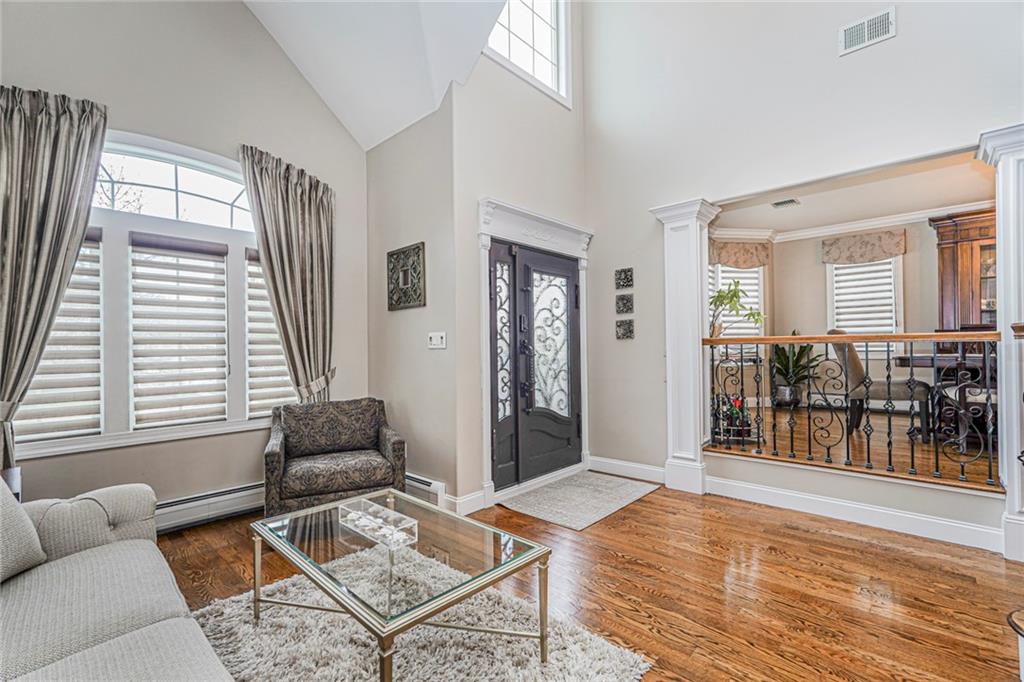 86 West Castor Place Huguenot Staten Island NY 10312