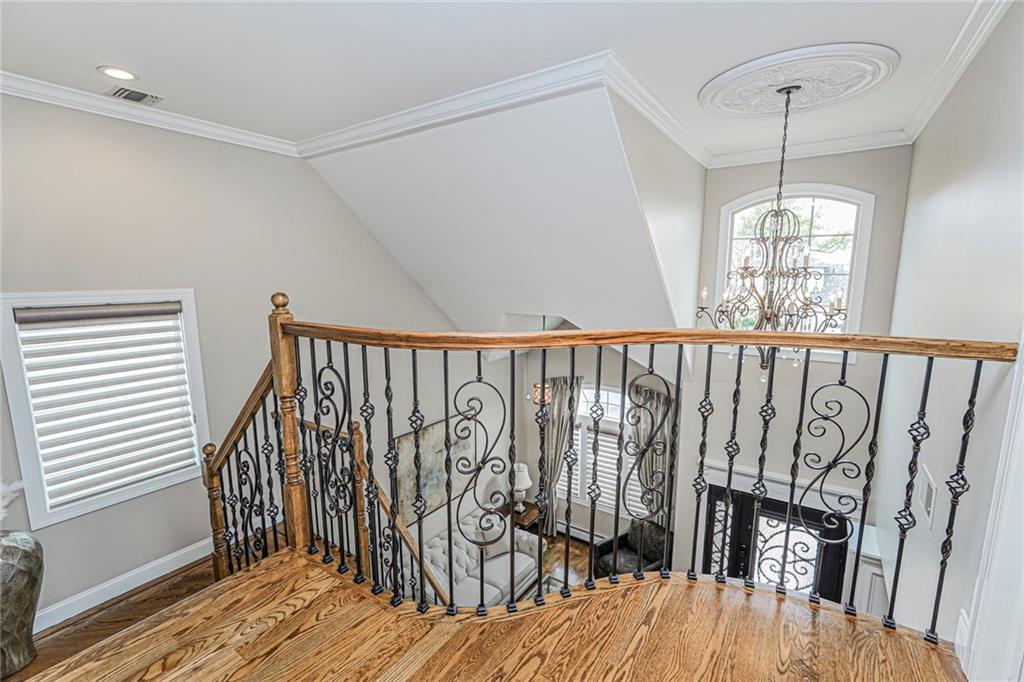 86 West Castor Place Huguenot Staten Island NY 10312